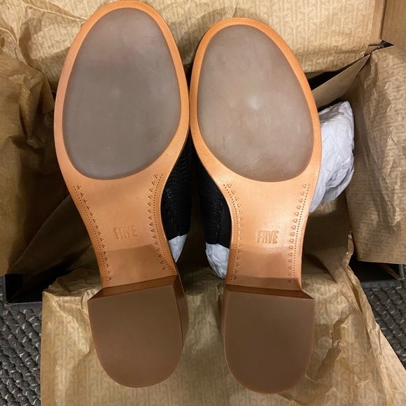 frye cindy wave mule